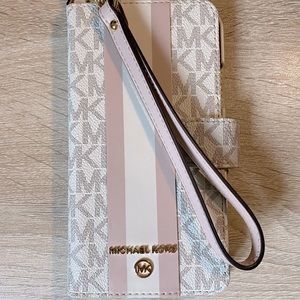 Michael Kors iPhone and wallet case